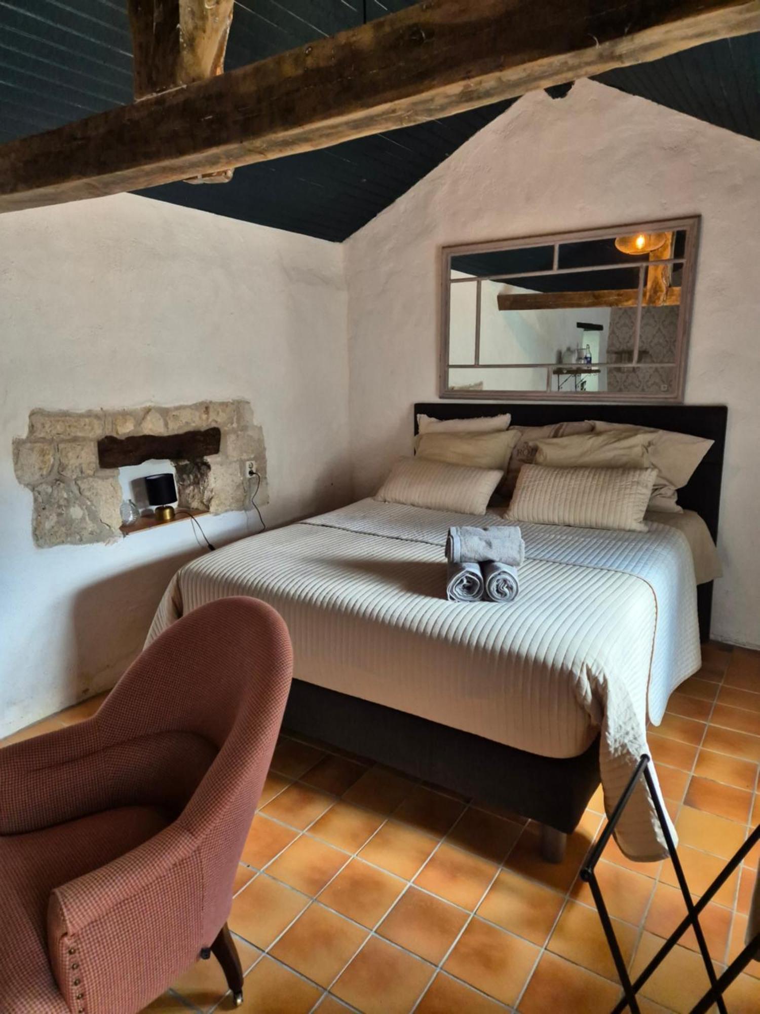 Bed and Breakfast La Nouvelle Vie En Quercy Montaigu-de-Quercy Esterno foto