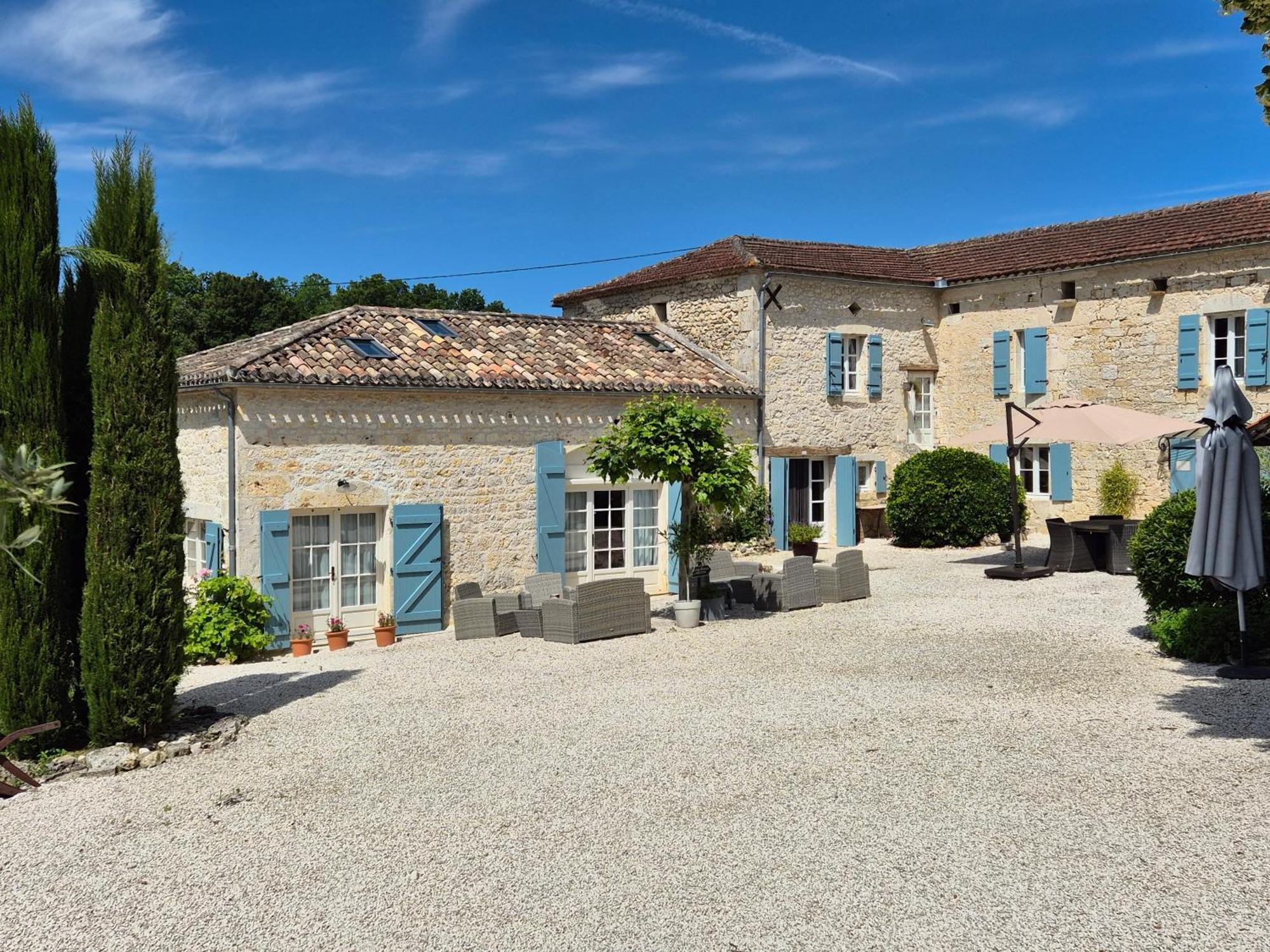 Bed and Breakfast La Nouvelle Vie En Quercy Montaigu-de-Quercy Esterno foto